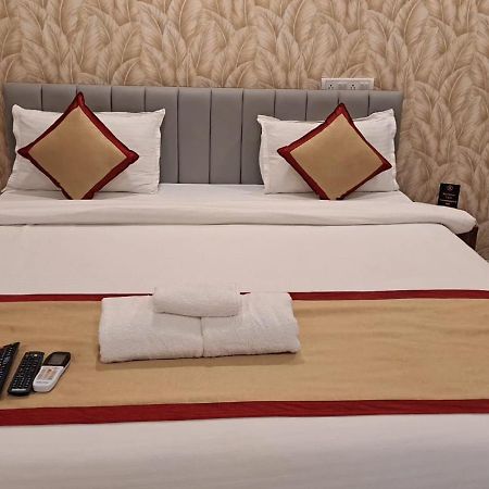 Hotel Stalwart Jajati Бхубанешвар Екстериор снимка