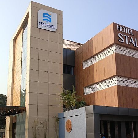 Hotel Stalwart Jajati Бхубанешвар Екстериор снимка