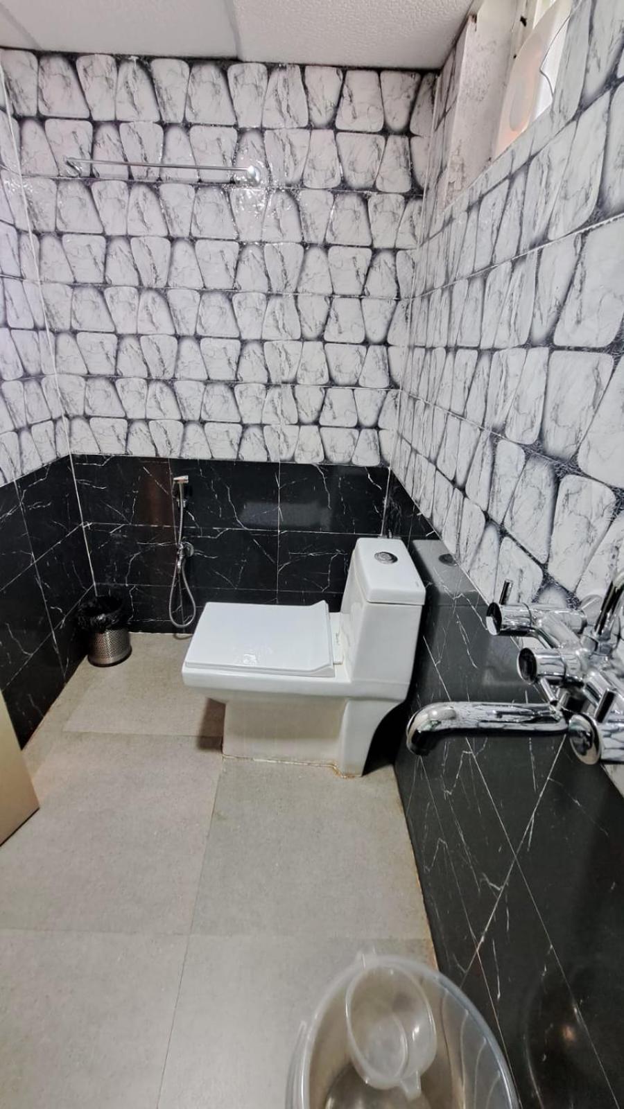 Hotel Stalwart Jajati Бхубанешвар Екстериор снимка