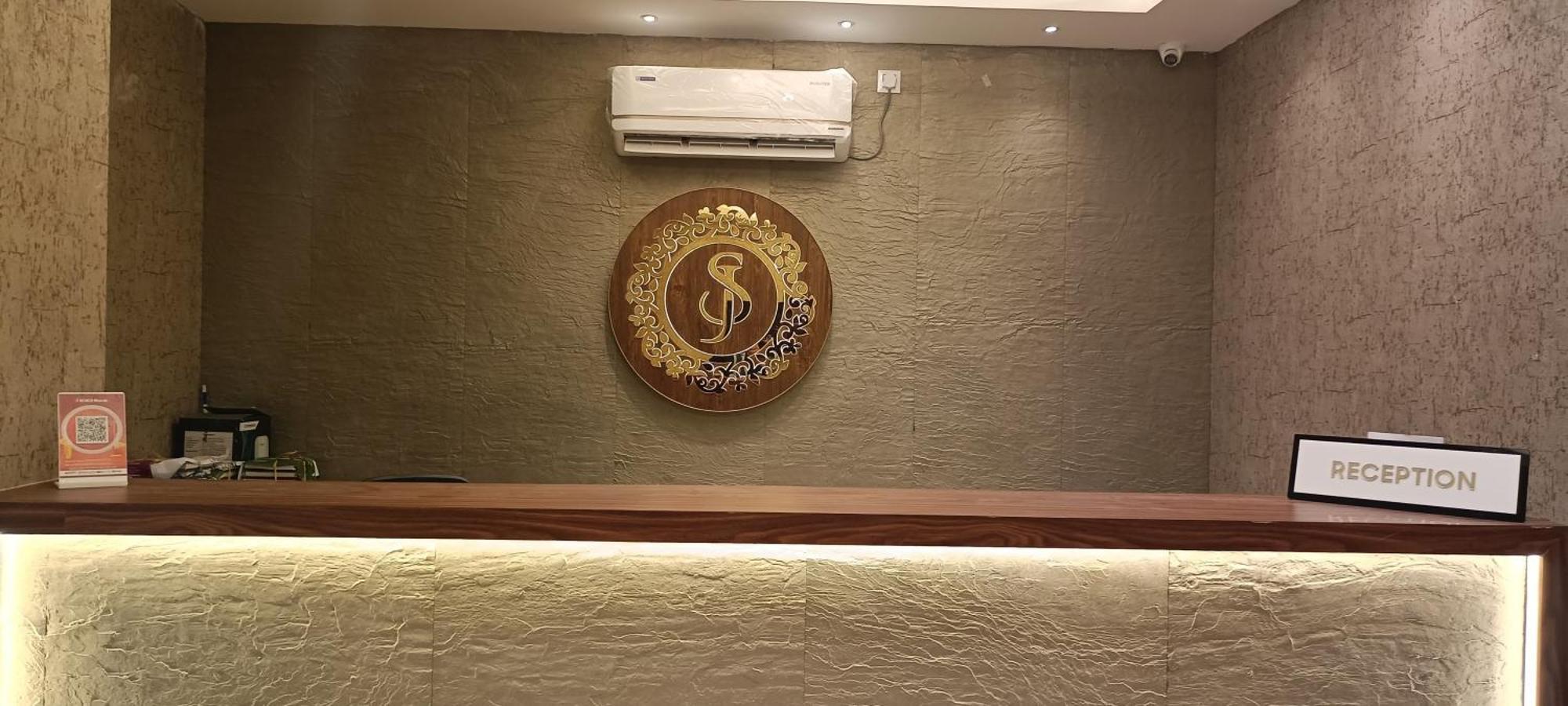 Hotel Stalwart Jajati Бхубанешвар Екстериор снимка